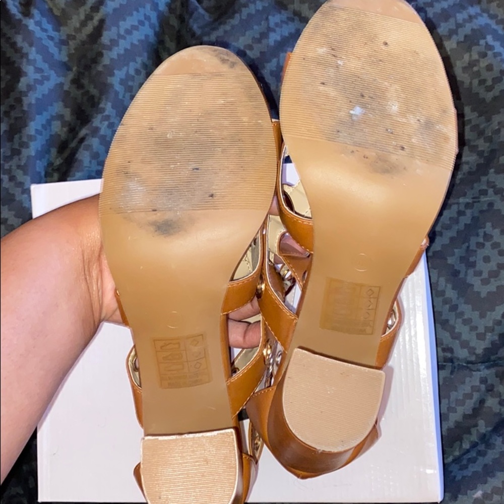 Plus size open toe Heels - Picture 4 of 4